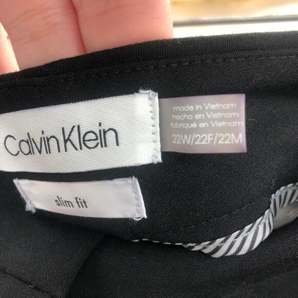 Calvin Klein Women's Slim Fit Cropped Dress Pants High Rise Black Size 22W NEW - Picture 5 of 12